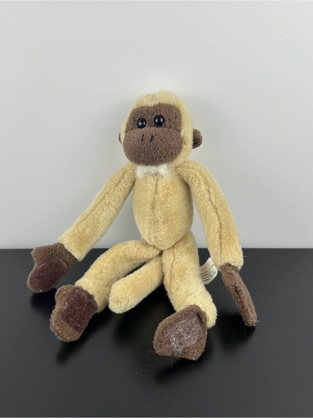 K&M 1999 Rare Hanging Monkey Gibbon 8” Beige Tan Brown Plush Hands Feet Attach